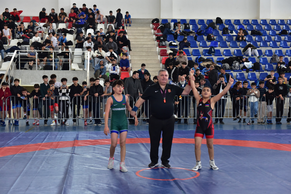 Şuşada şəhidin xatirəsinə yunan-Roma güləşi üzrə açıq birincilik keçirilib